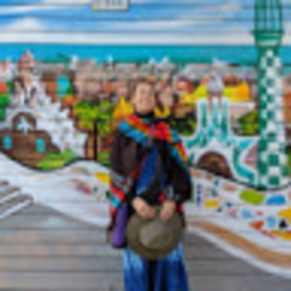 Meet your Posher, Alexandrina - Picture 1 of 1